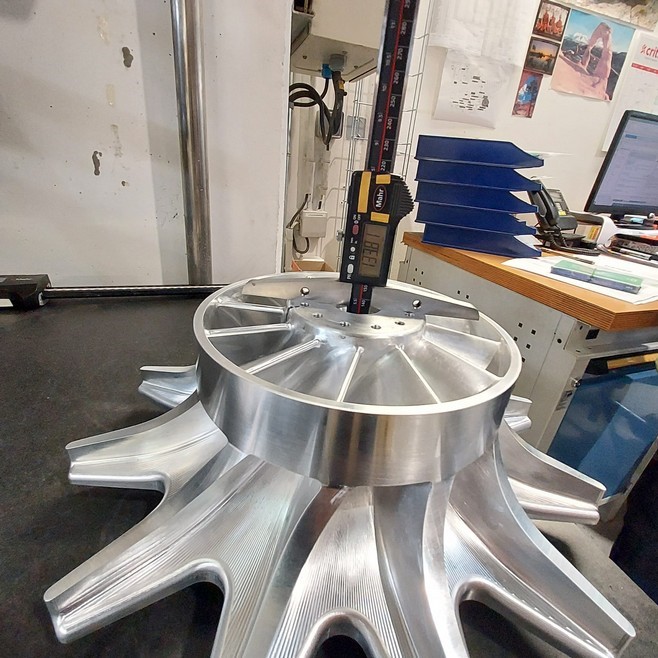Initial length of the expander impeller